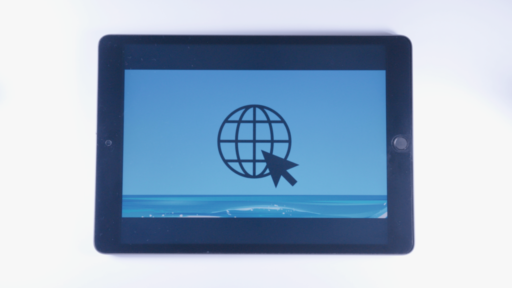 (iPad:) Grafik Internet: Weltkugel + Maus-Pfeil Bildschirmmitte