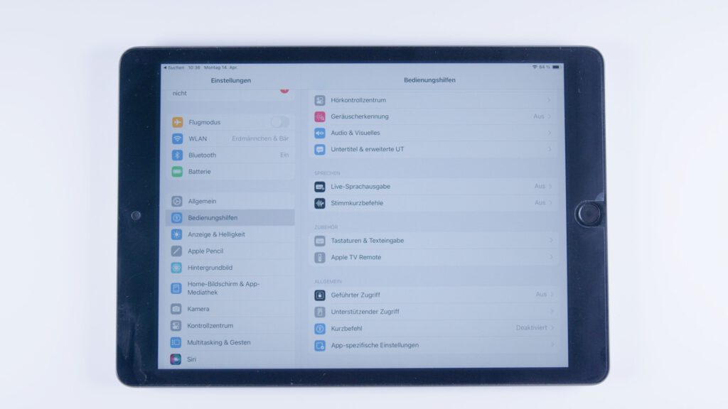 Tablet mit geöffneter Einstellungen-App. Der Bereich „Bedienungshilfen“ ist geöffnet. Der Menüpunkt „Unterstützender Zugriff“ ist sichtbar.